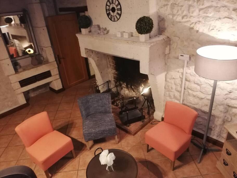 Maison Charentaise A La Campagne Becheresse Eksteriør bilde